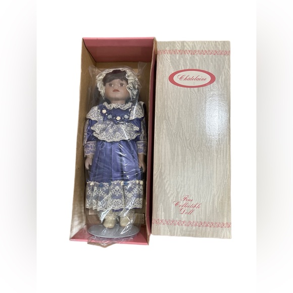 Chatelaine Sylvie TD-1750 Fine Collectible Porcelain Doll in Box W. Macy’s Tag - Picture 7 of 9